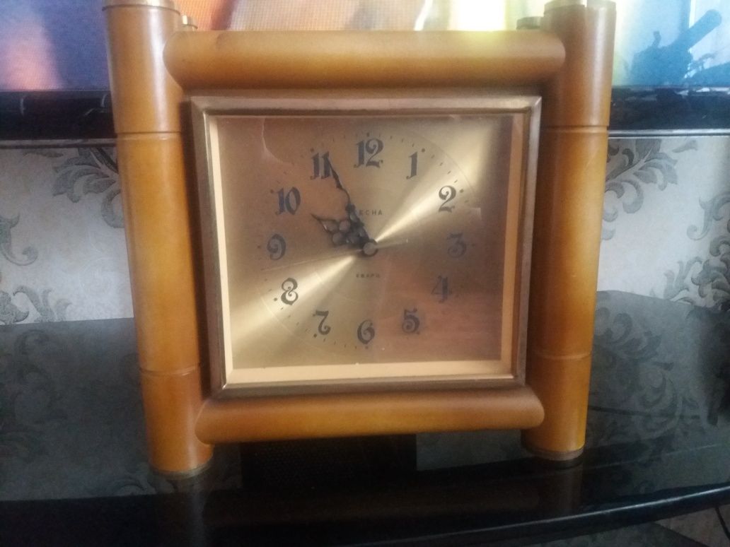Продам  напольные красивые часы