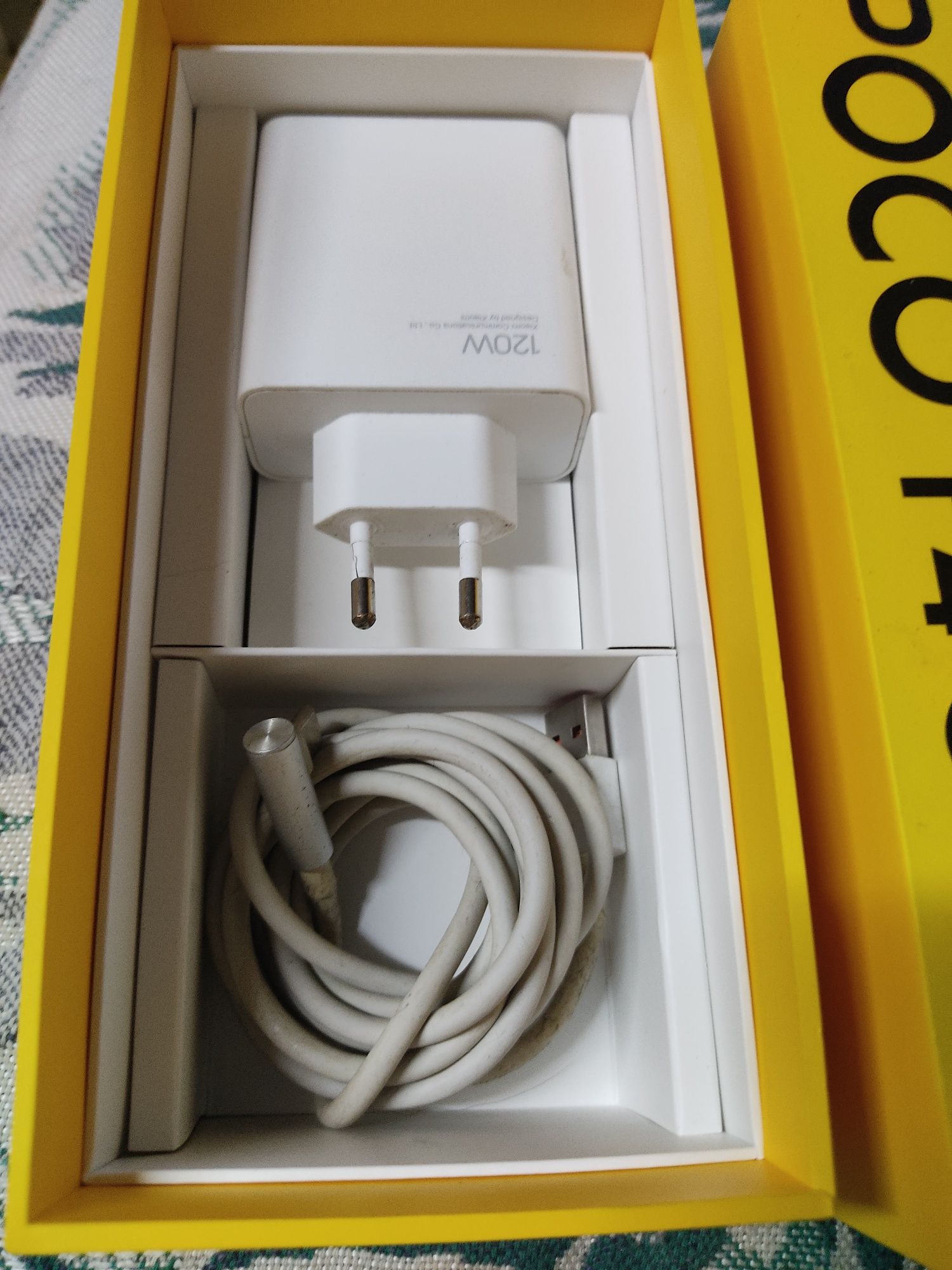 Poco F4 GT  12/256