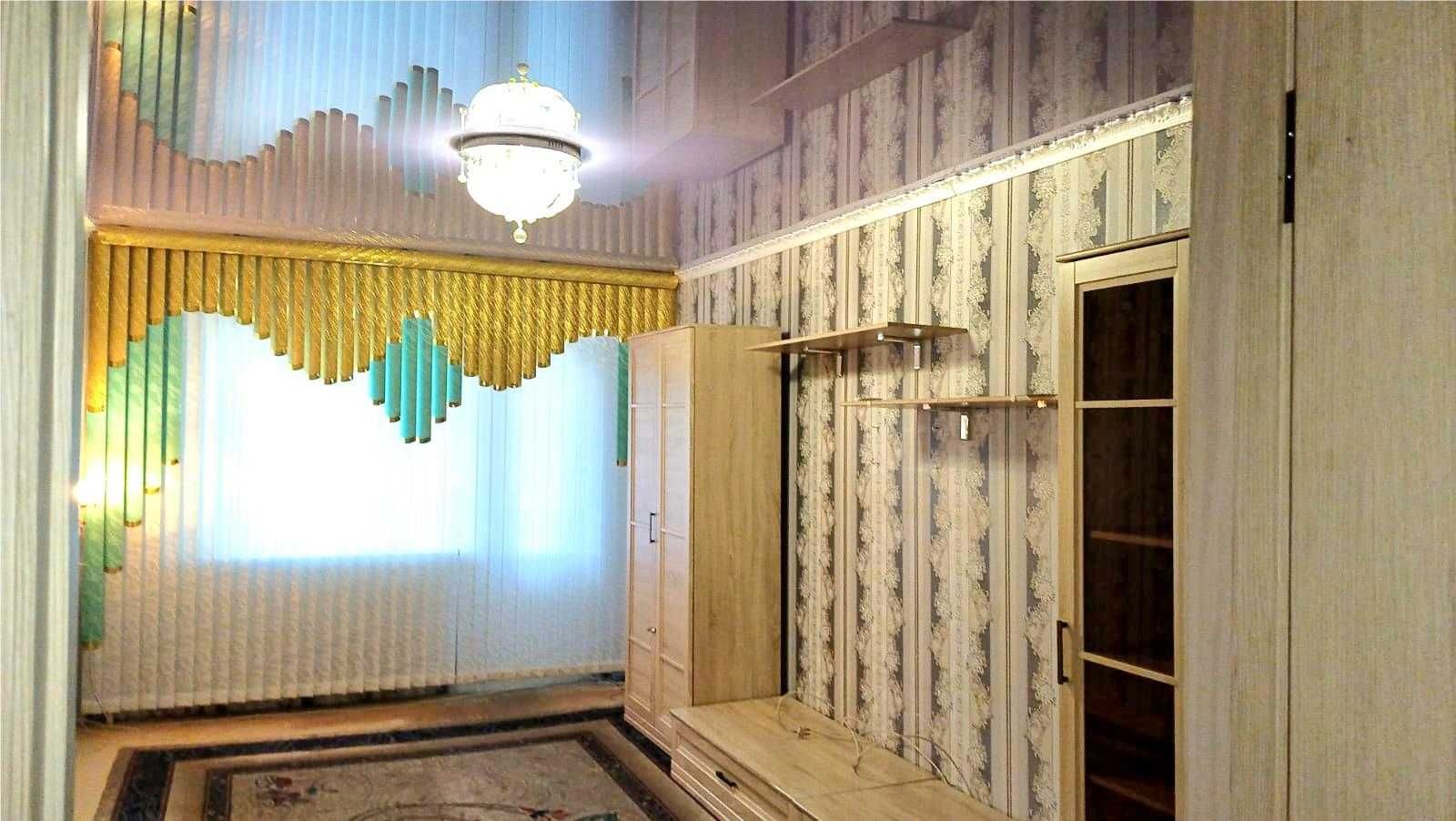 Продам 2 комн квартиру на 7 мкр на 1/5 эт