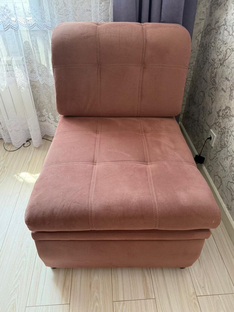 Продам диван в отличном состоянии