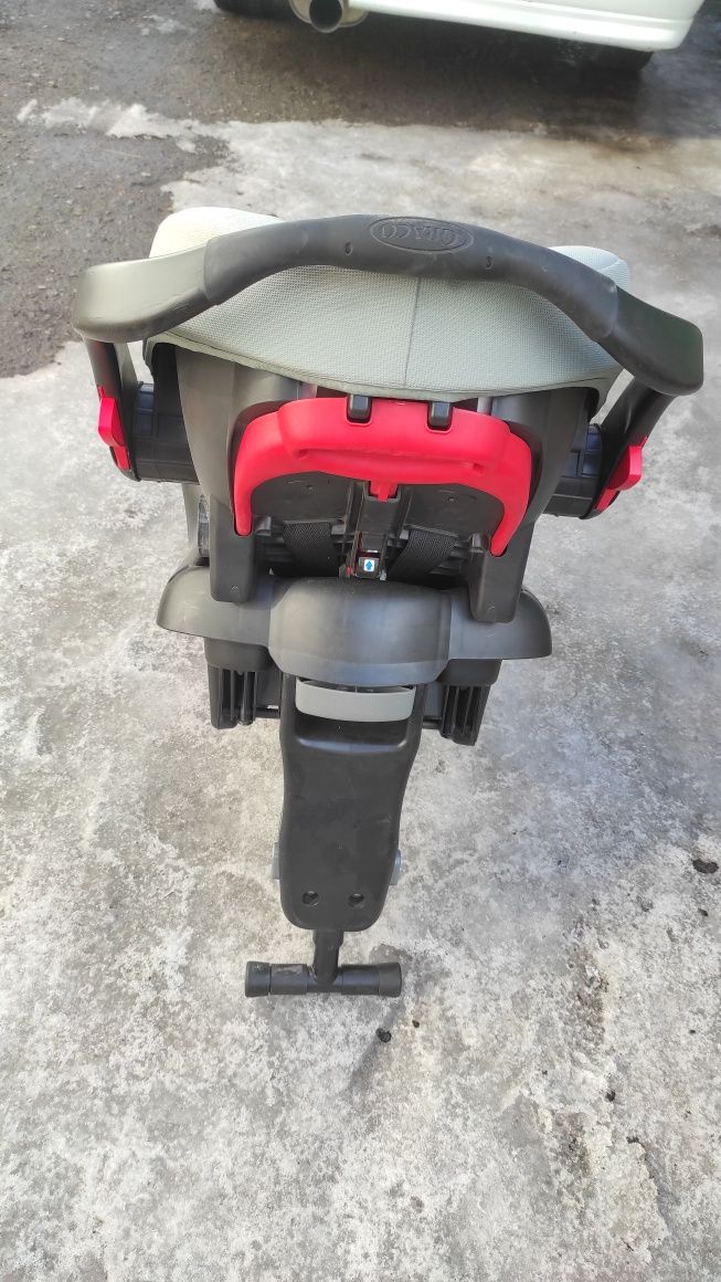 Автокресло Graco. В хорошем состоянии.
