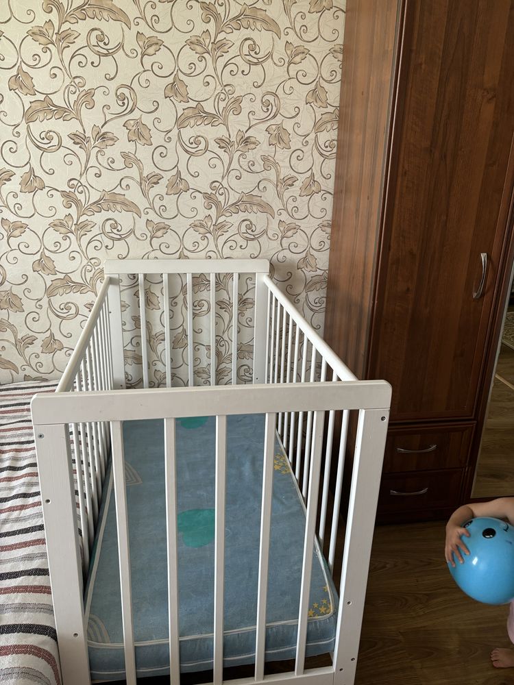 Продаю детский манеж