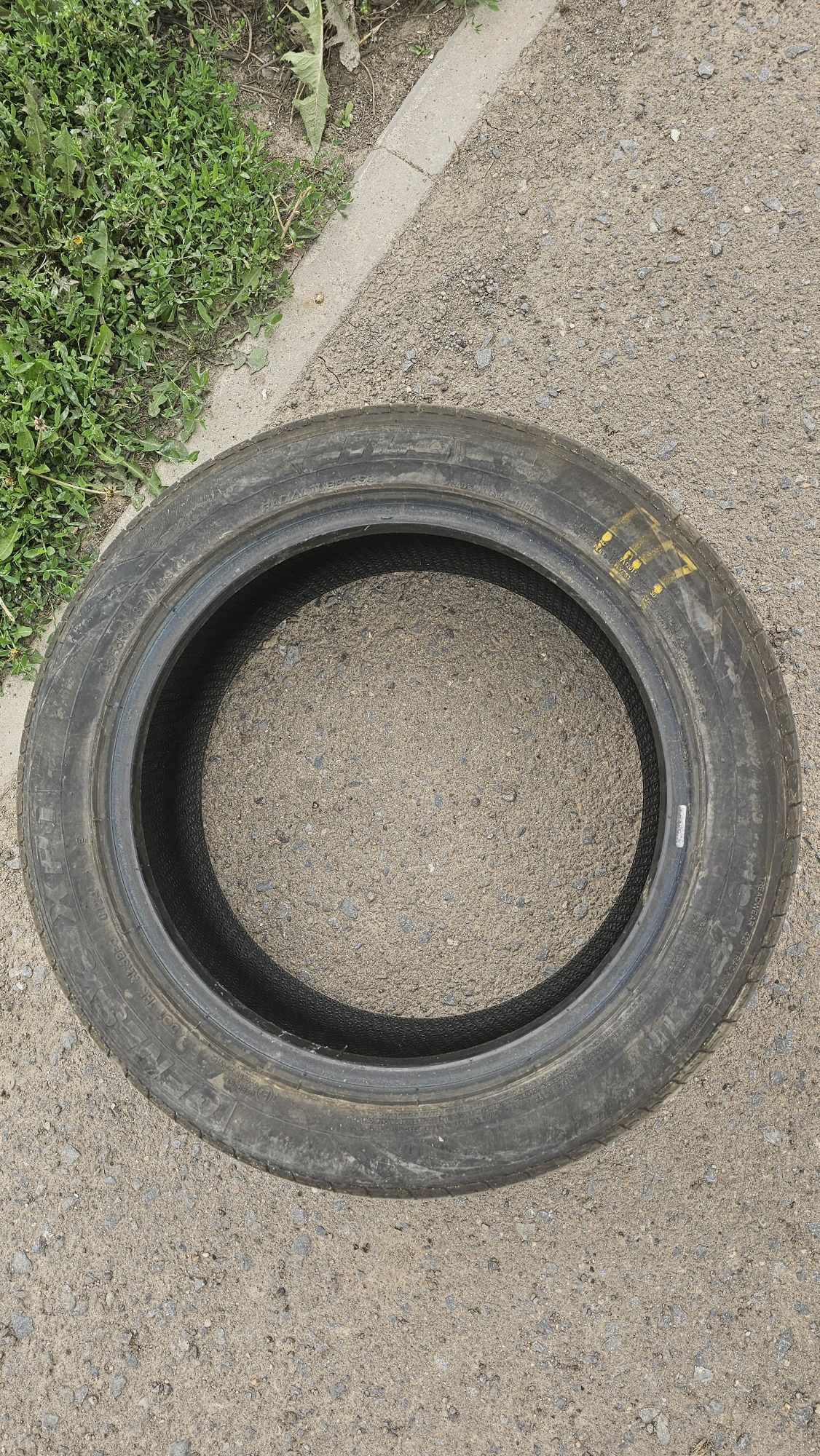 Продам комплект шин