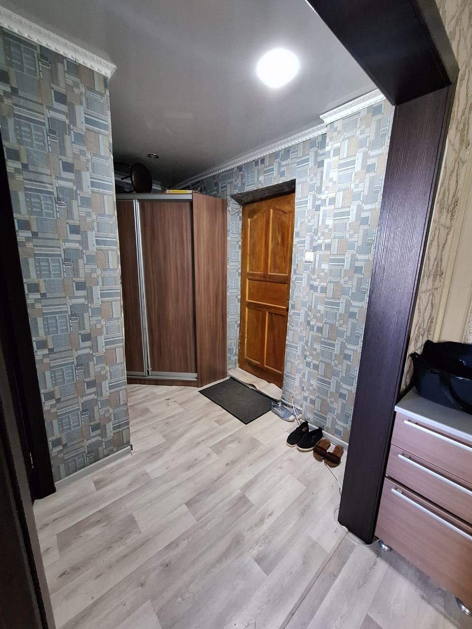 Продаётся 1 комн, 6мкрн