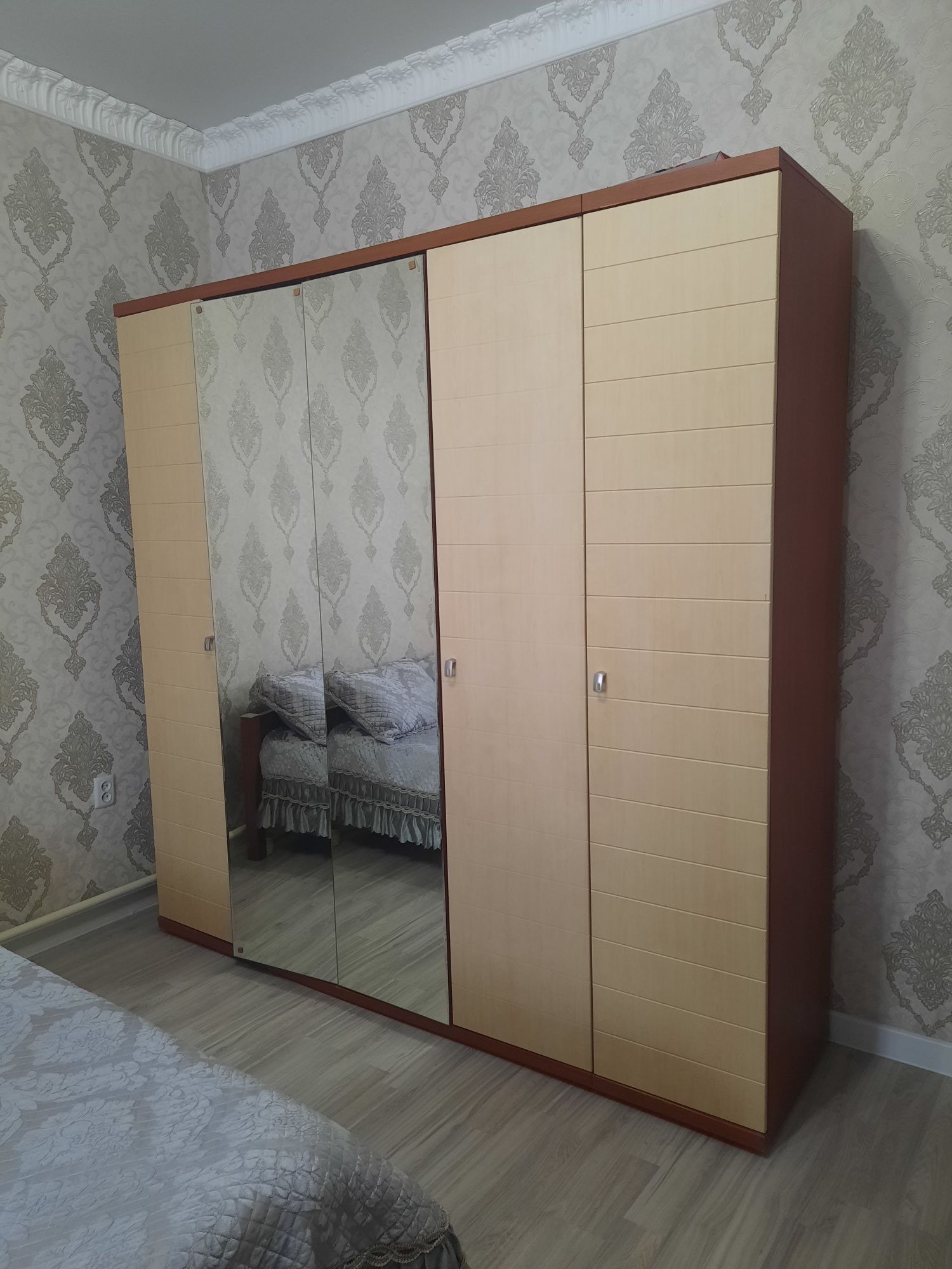 Спальный гарнитур