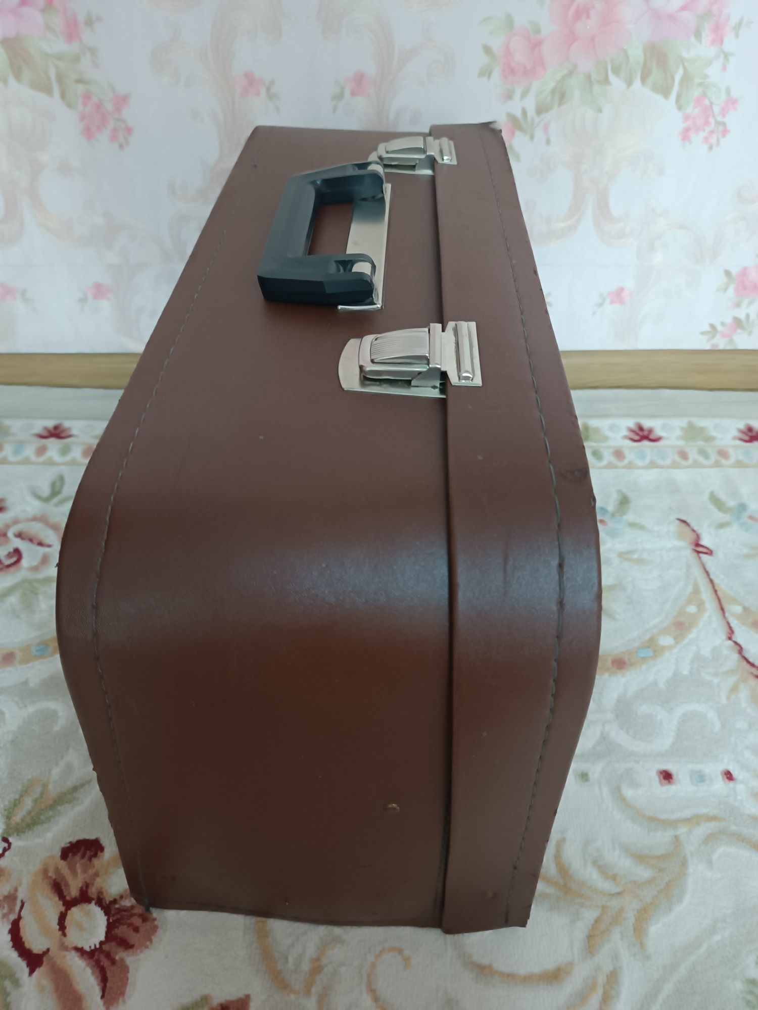 Продам новую швейную машинку ЧАЙКА 132М