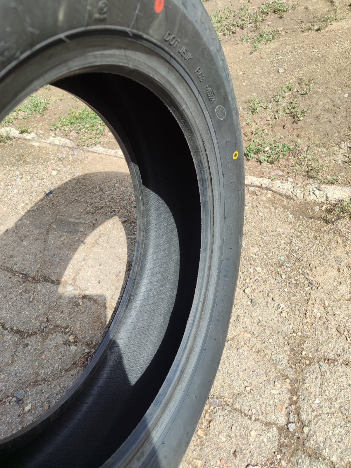 Продам шину 185/60/R15 новая