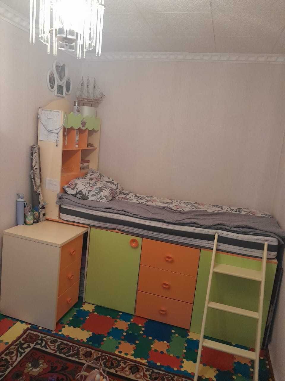Продам кровать детскую