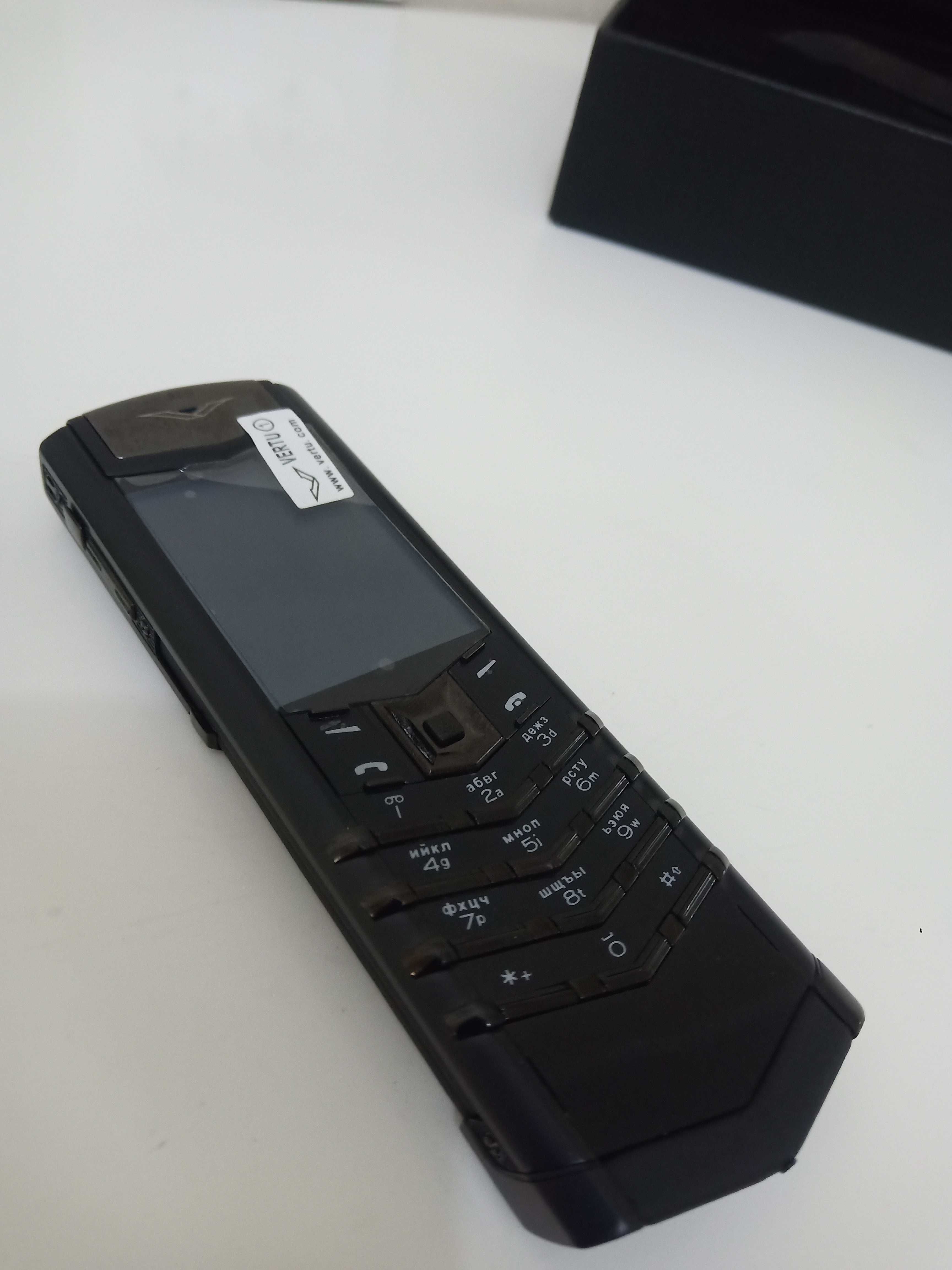 Продам VERTU телефон
