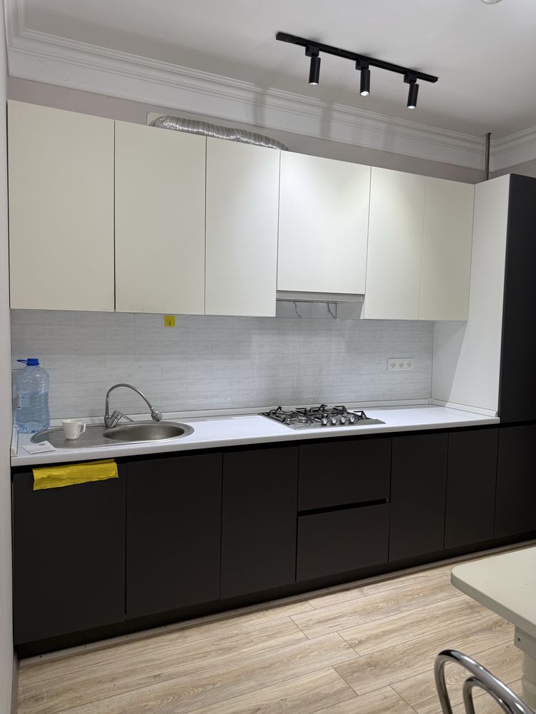 Продается 2 комн.кв в 31А мкр 14 дом