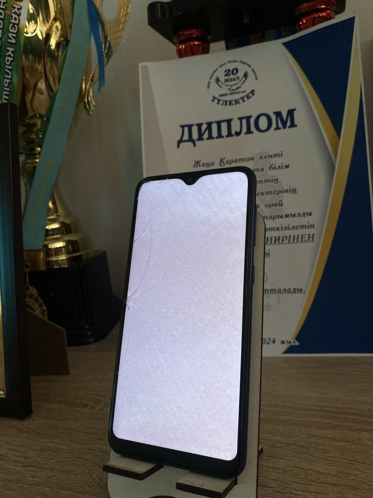 Продам Samsung A10/Самсунг А10