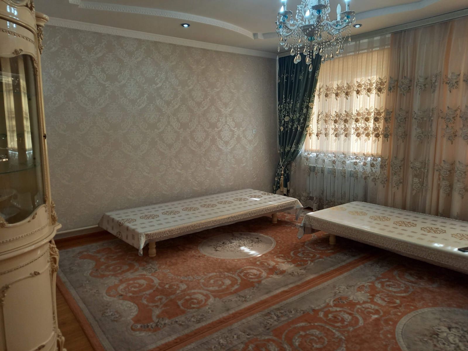 Үй сатылады коммунизм