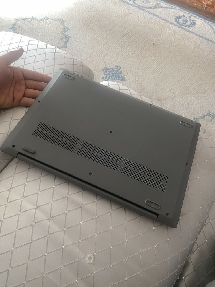 Ноутбук Lenova ideapad 3