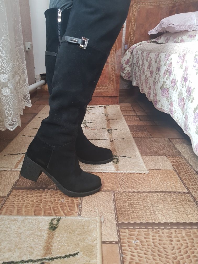 Женские зимние сапоги