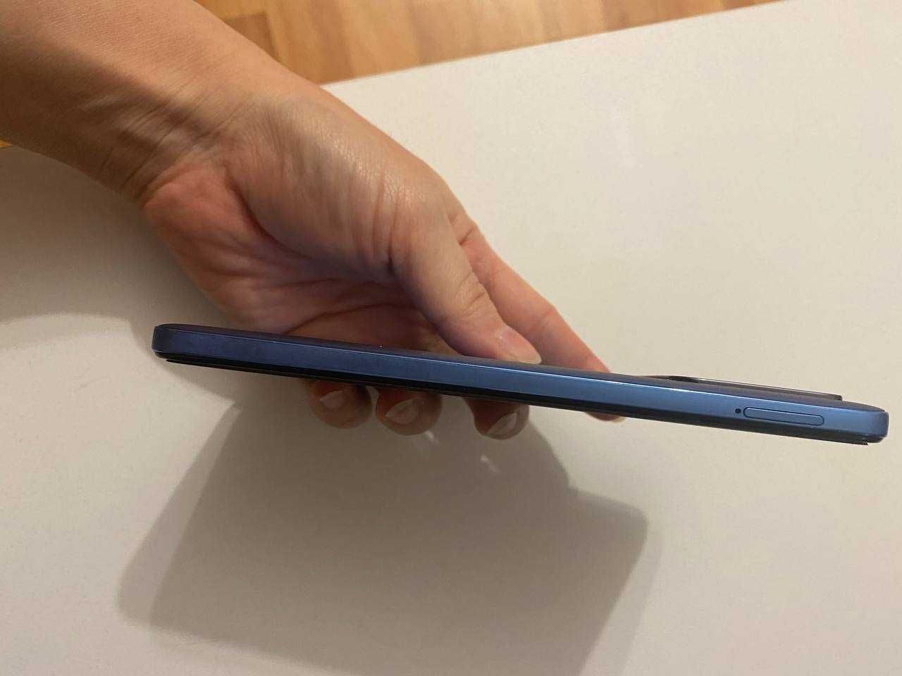 Продам Xiaomi Poco M4 Pro 4G 8 ГБ/256 ГБ синий