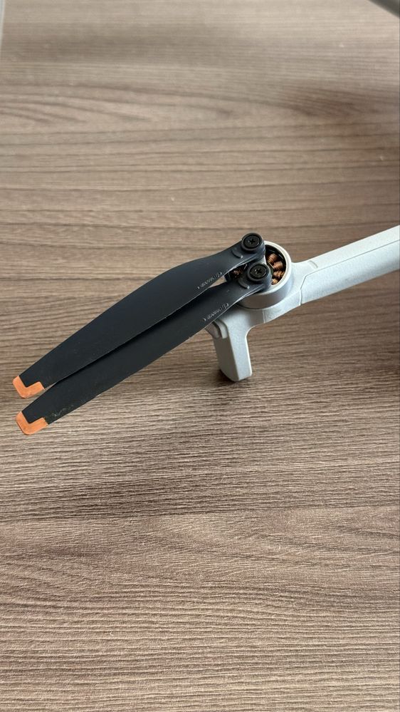 Продам квадрокоптер DJI Mini 3