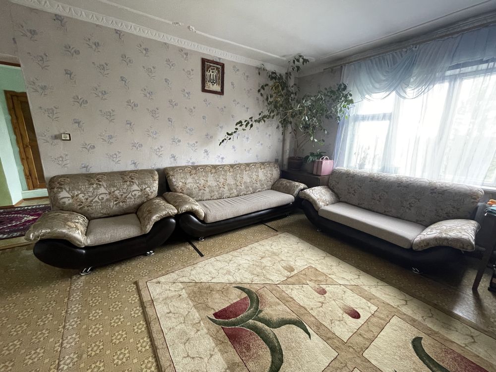 Продам диван уголок в хоршем состоянии