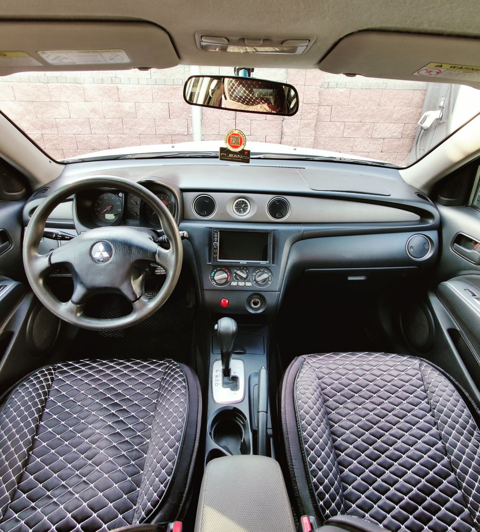 Авто в рассрочку Mitsubishi outlander