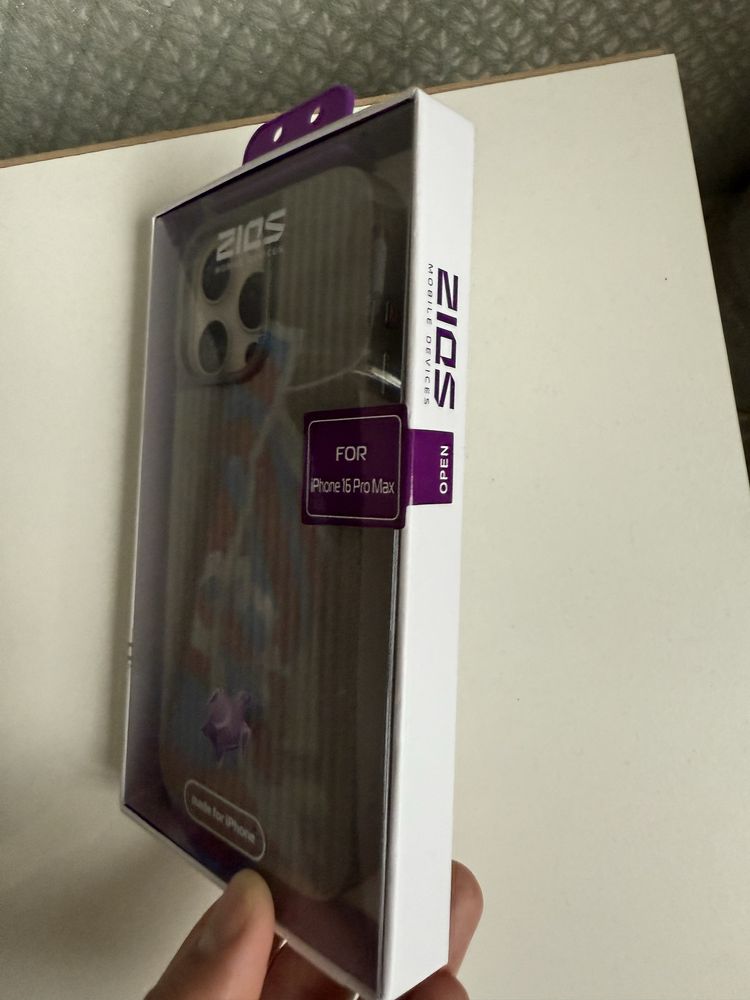 Продается чехол для iphone 16 pro max