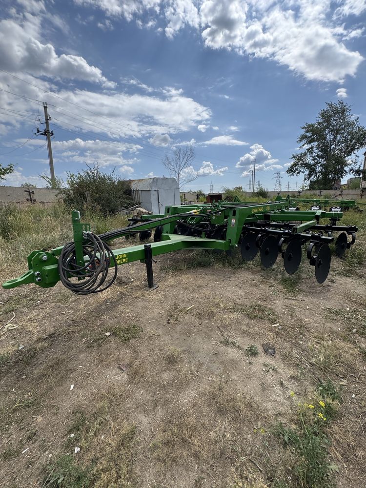 Продам риппер John deere 2700