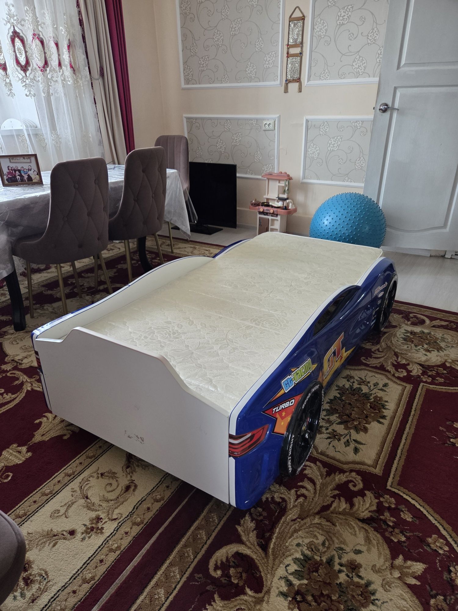 Кровать машина для мальчика