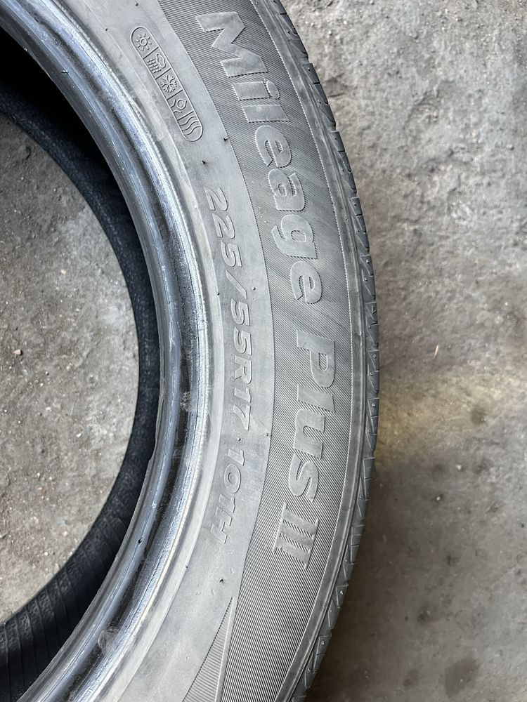 Hankook 225/55/17