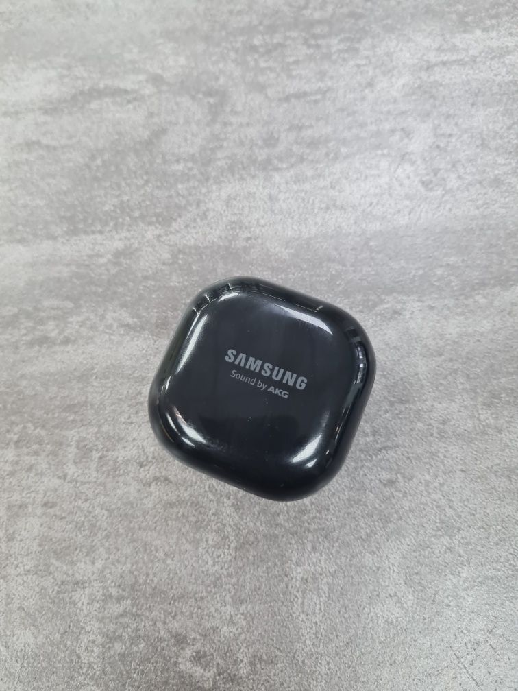 Продам Galaxy buds live