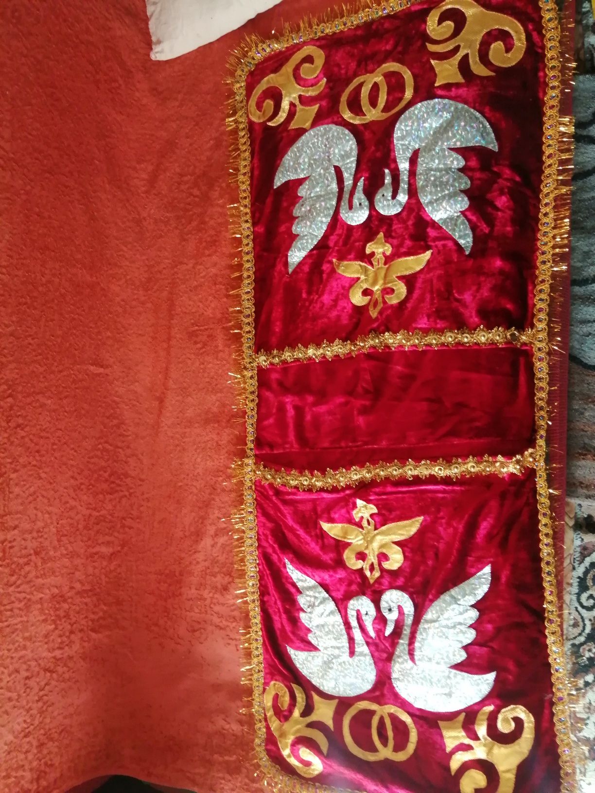 Продам шикарный коржын +платок