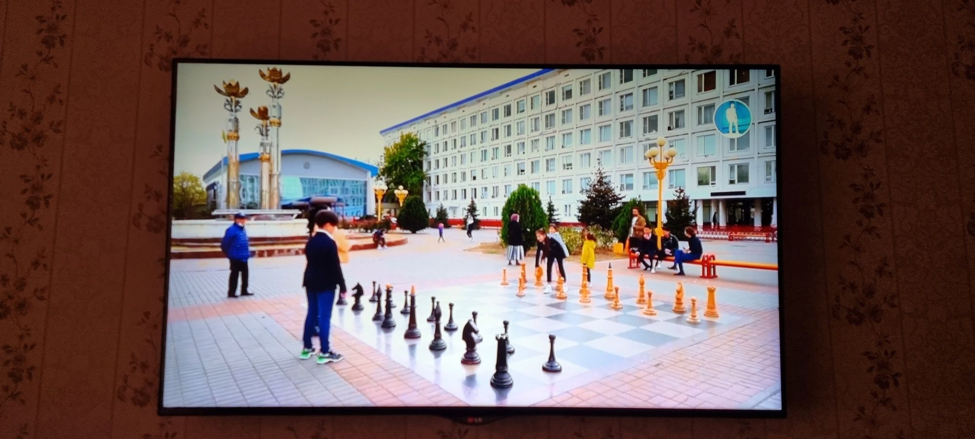 Телевизор LG б/у