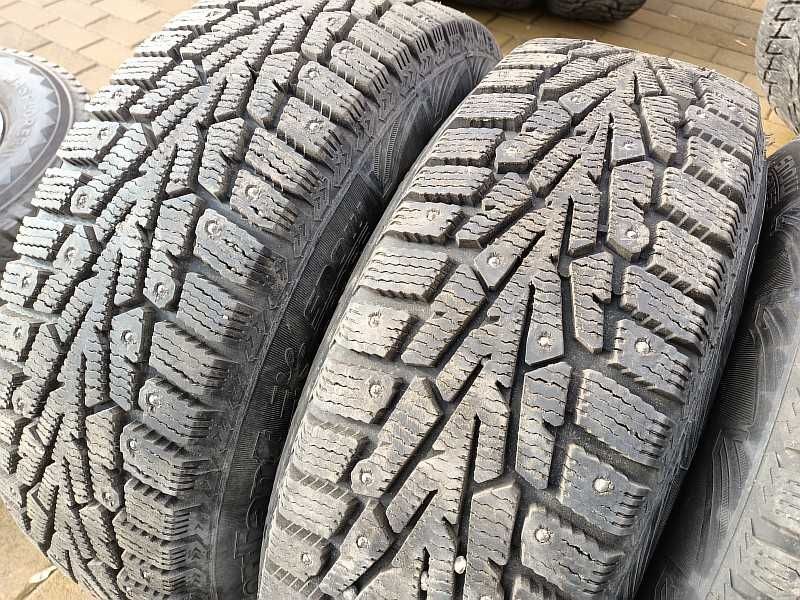 Шины 195/65 R15 - "Cordiant Snow Cross" (Россия), шипованные.