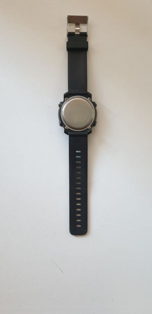 Электронные часы TOMI Digital Watch