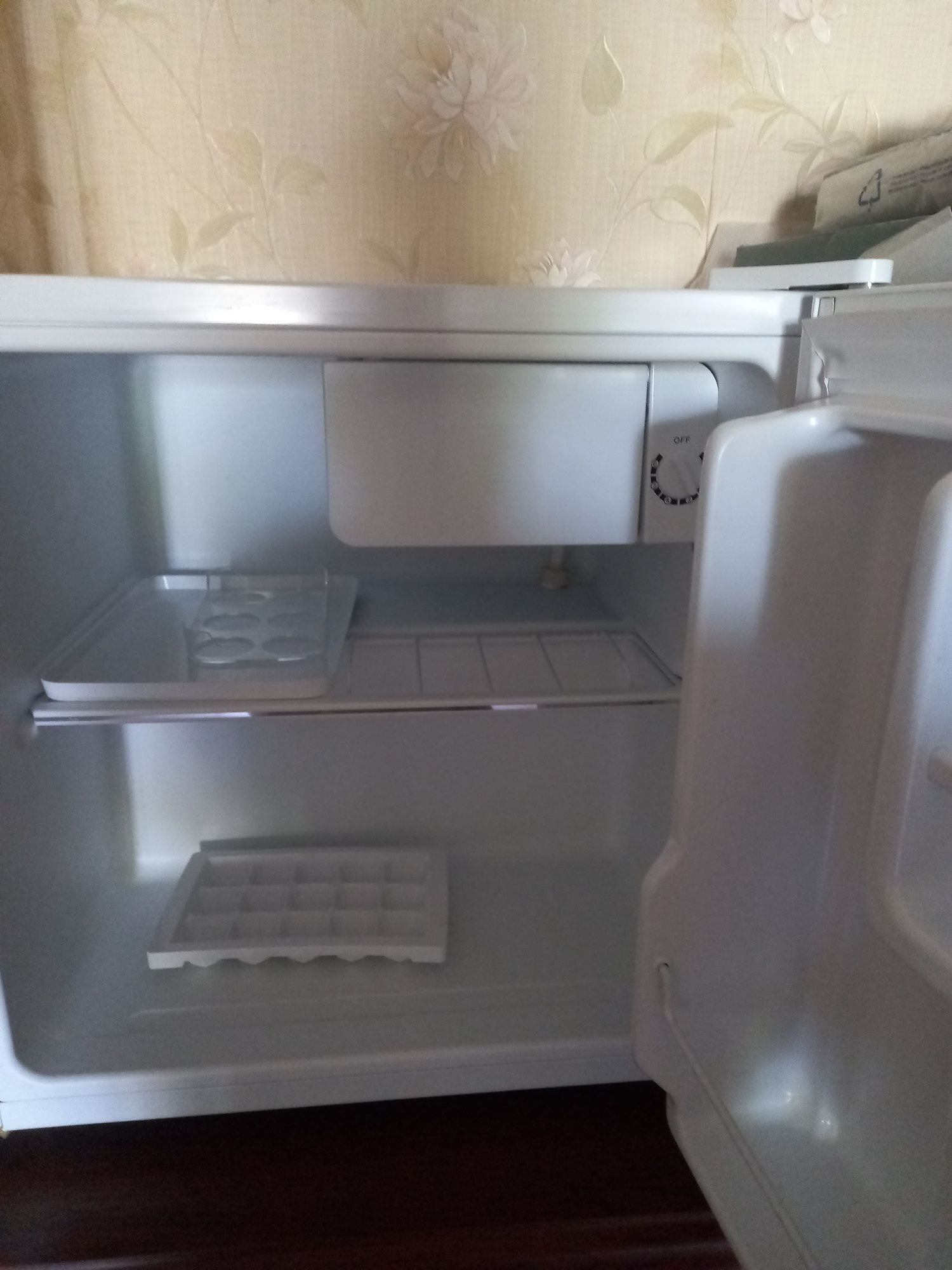 Холодильник Midea