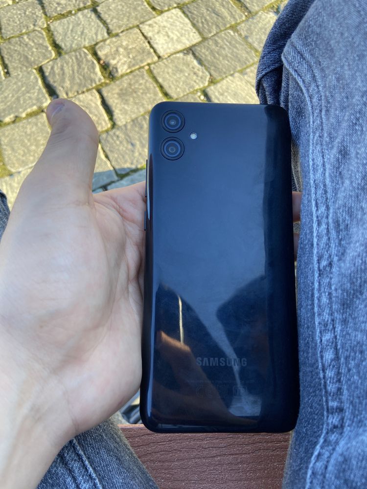 Samsung A04e 64гб память. Хорошем состоянии