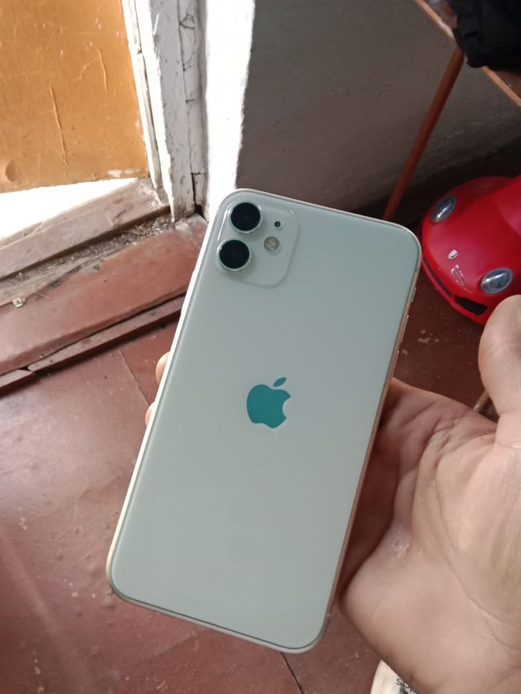 Iphone 11 на 128гб