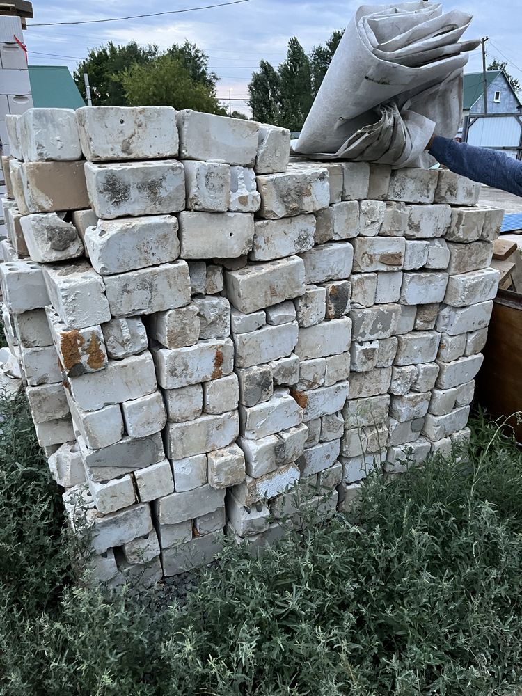 Селикат сатылады шамамен 300тас. Продается селикат примерно 300шт