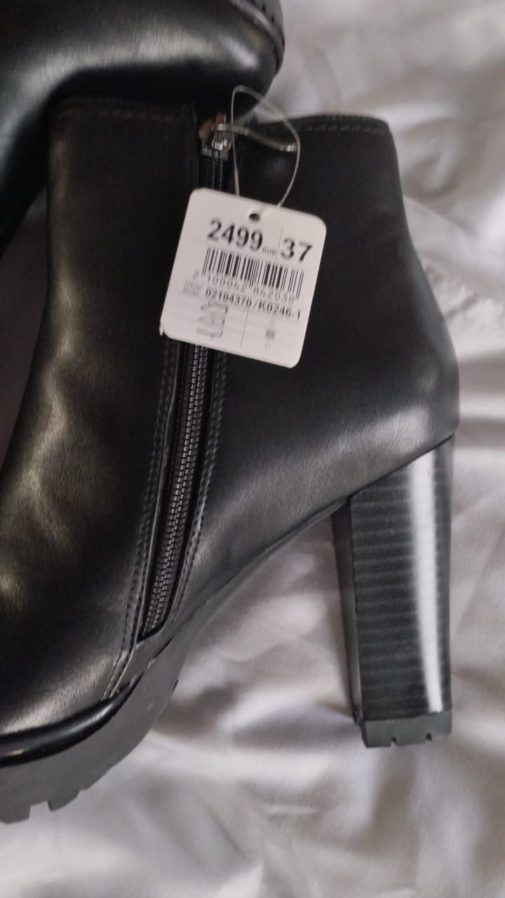 продам  ботинки новые