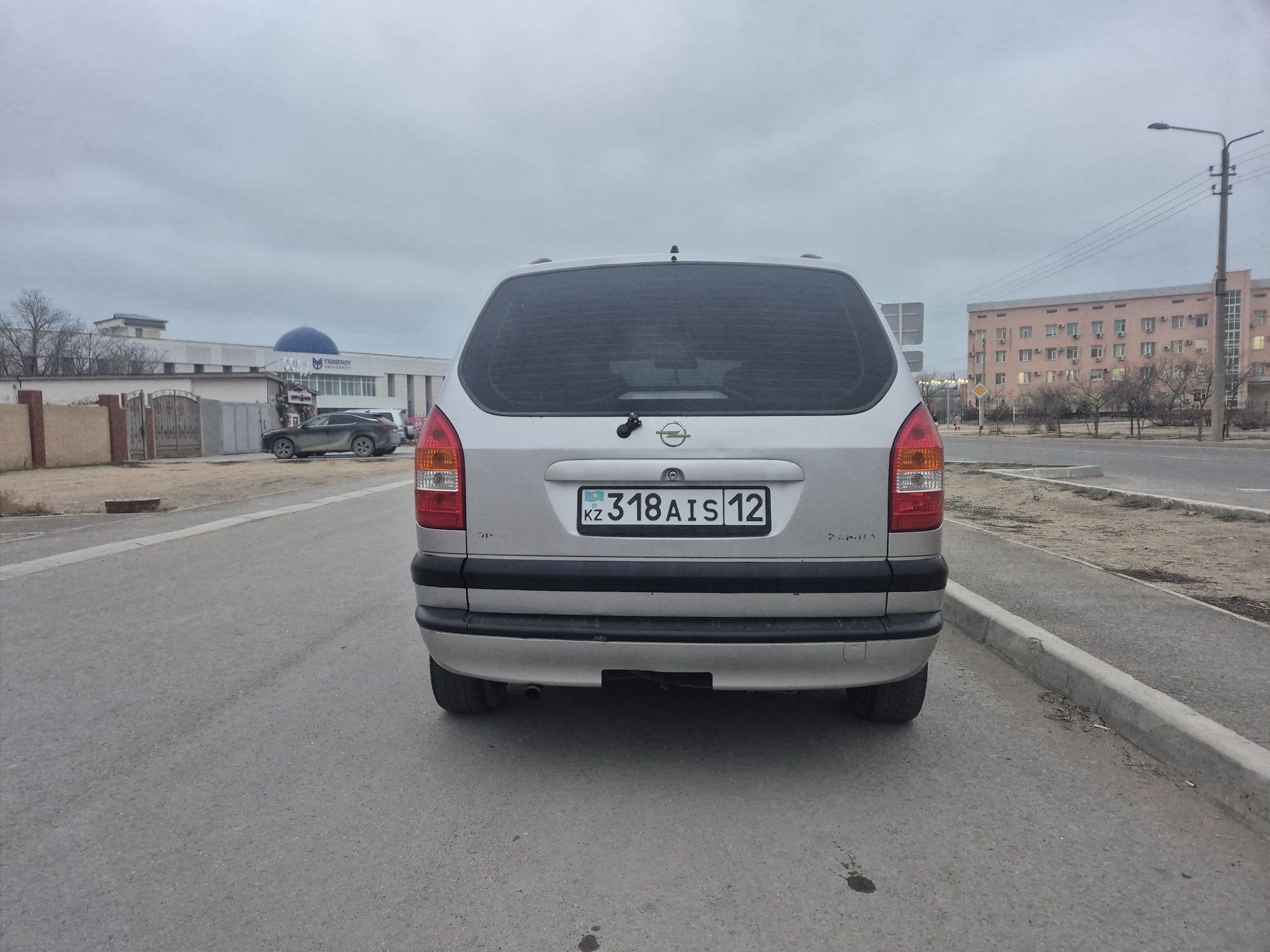 Опел зафира а 1.8