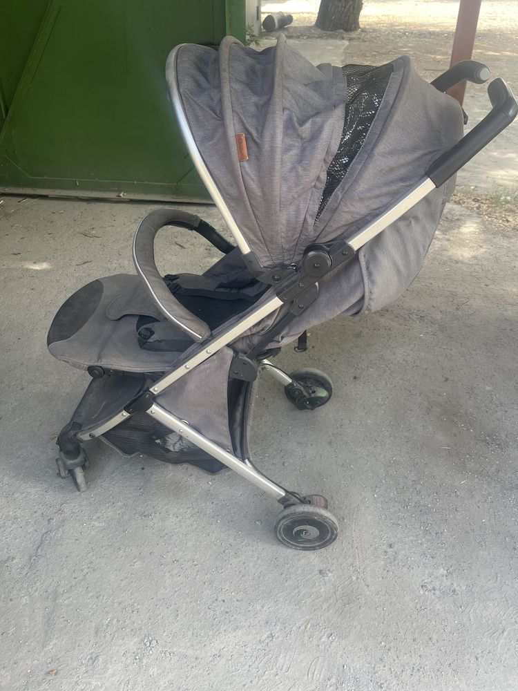 Продам складную коляску