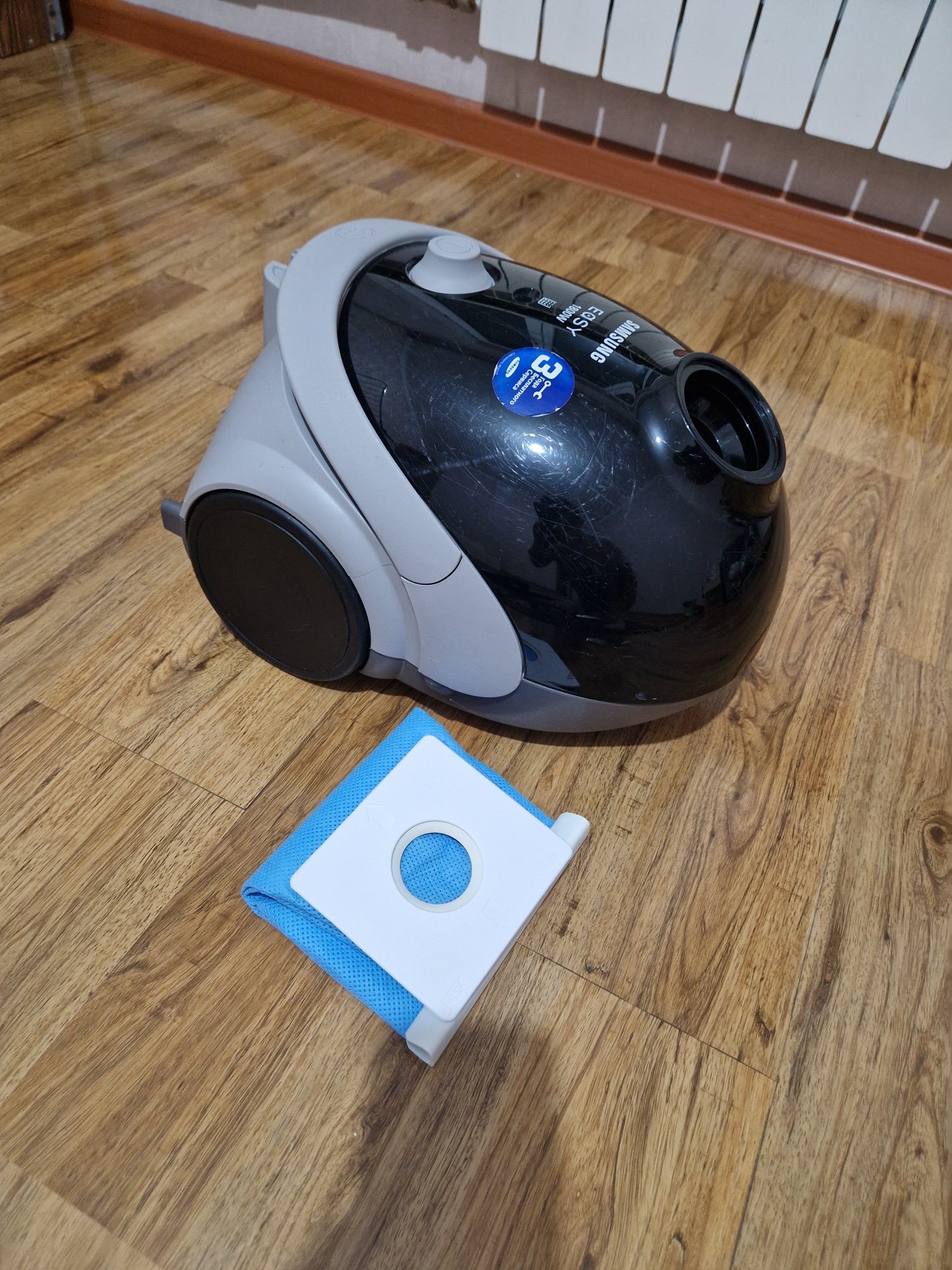 Пылесос Samsung easy 1800w