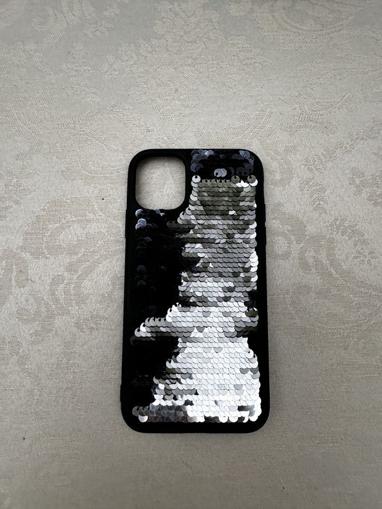 Чехлы на iPhone 11. за 3 шт - 1000 тенге