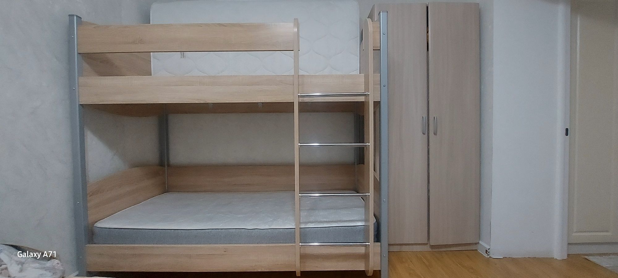 Продаю кровать детскую