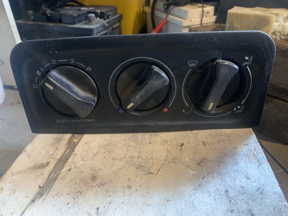 Блок управления печкой для VW Golf 3 / Vento