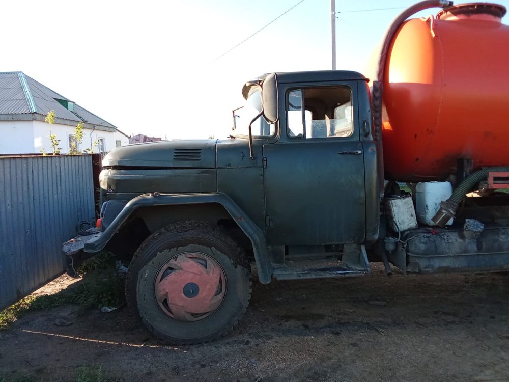 Продам ассенизатор зил