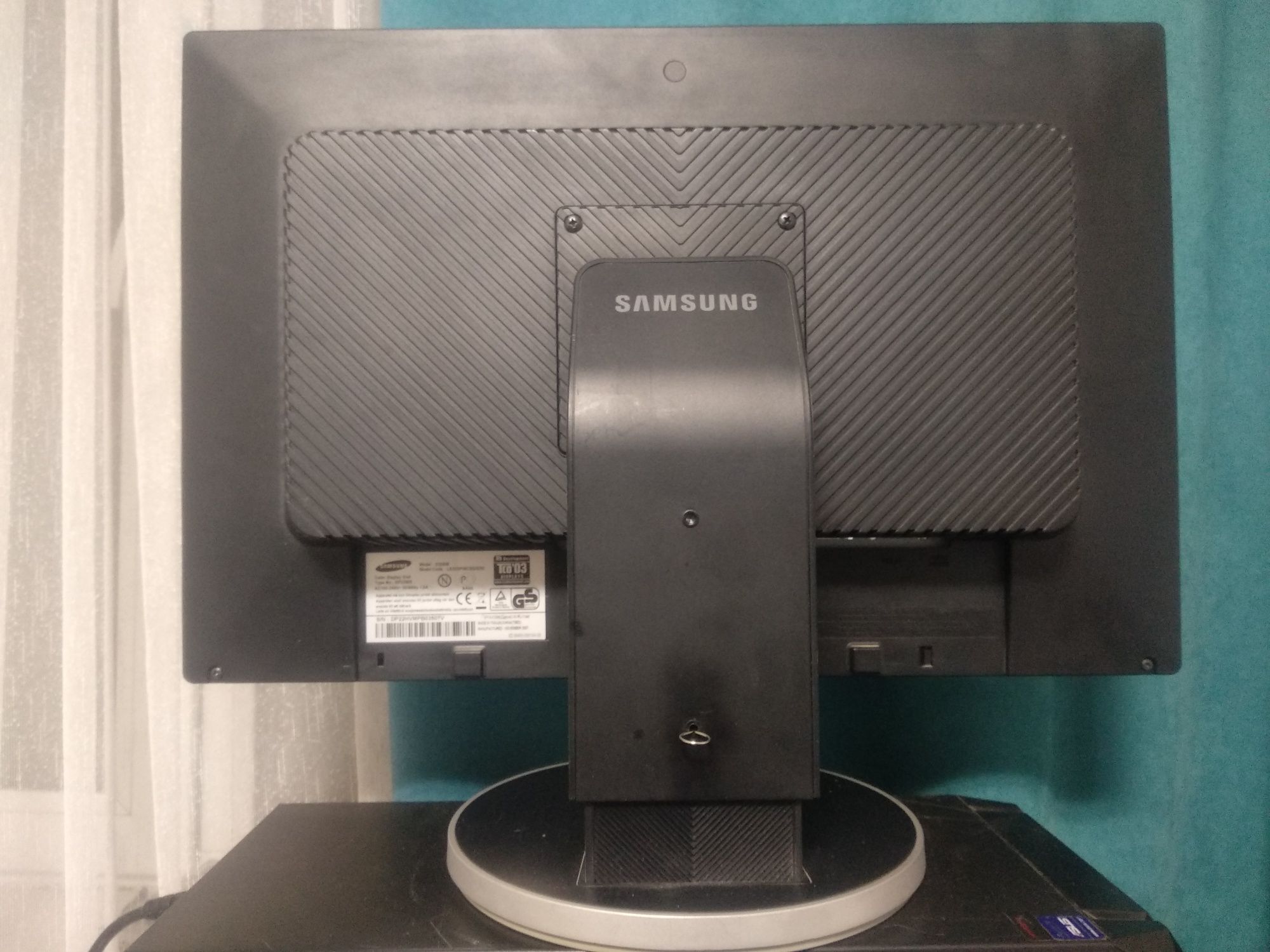 Продам монитор Samsung 225BW 22"