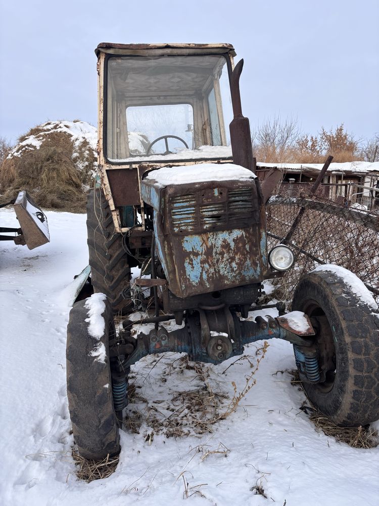 Трактор Т-40 на ходу