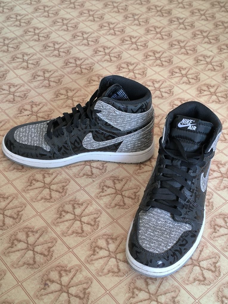Кроссовки Nike Jordan 1 Rebellionaire, продам