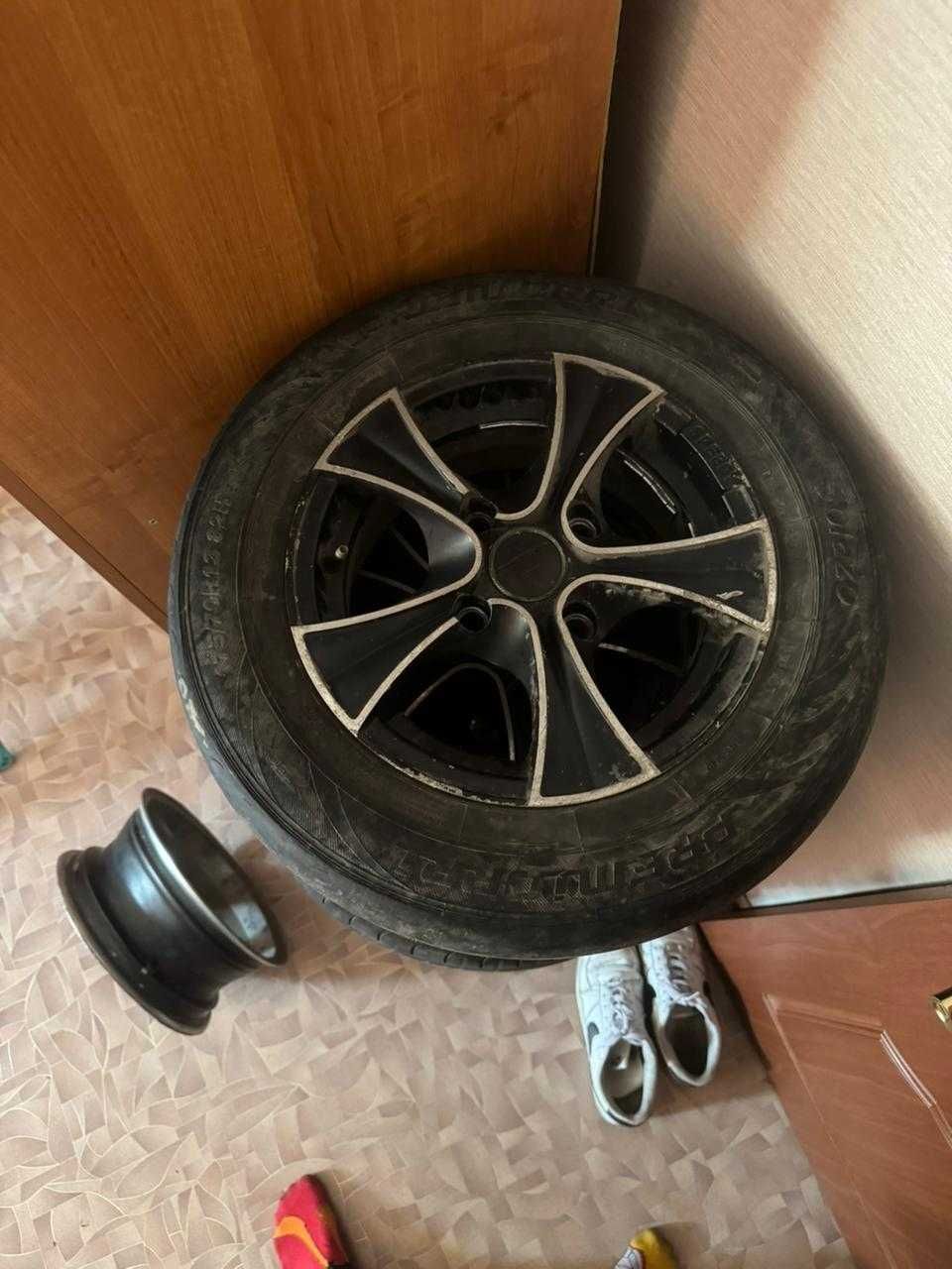 Продам четыре диска r13