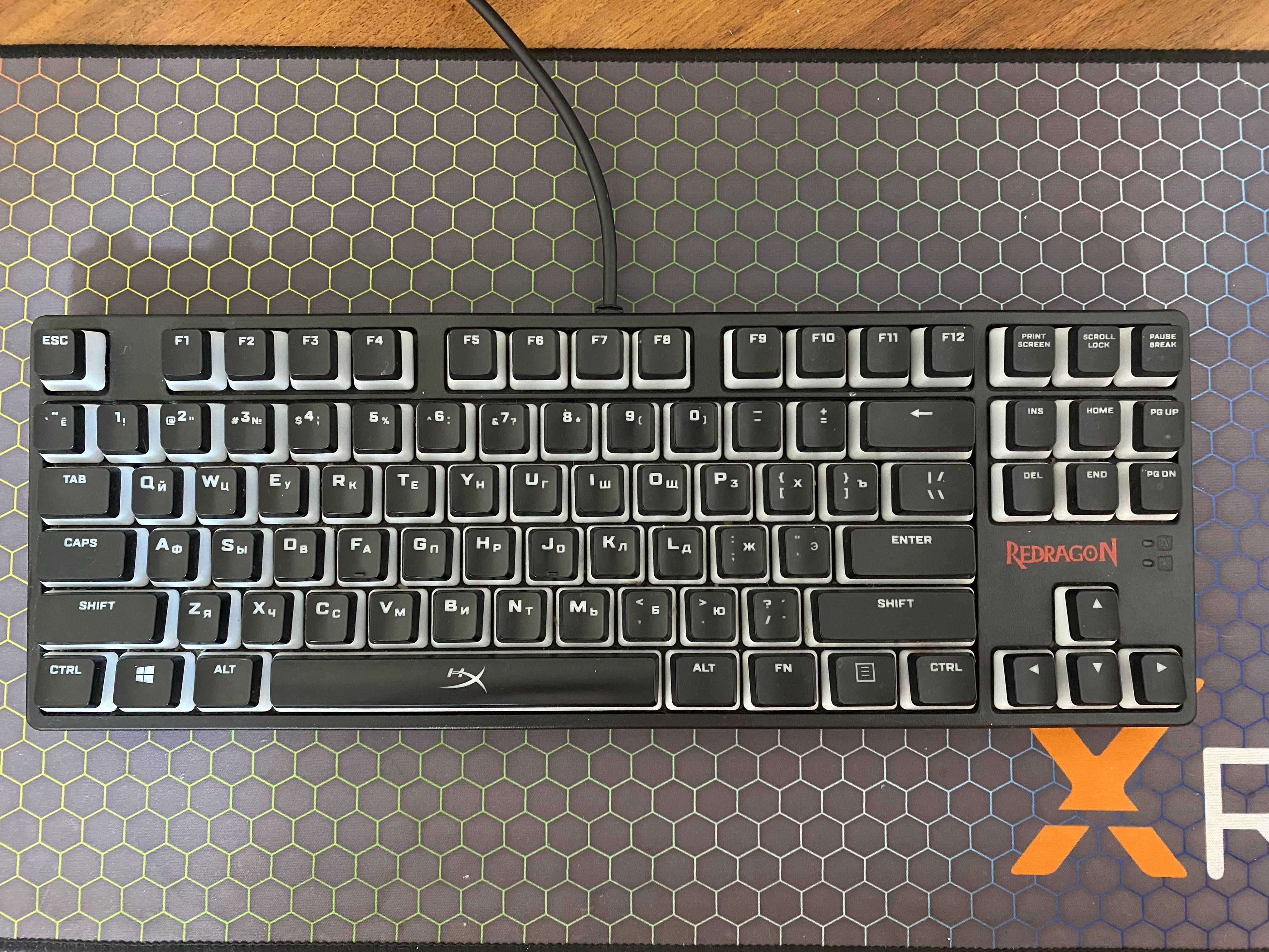 Клавиатура RED Dragon с клавишами HyperX