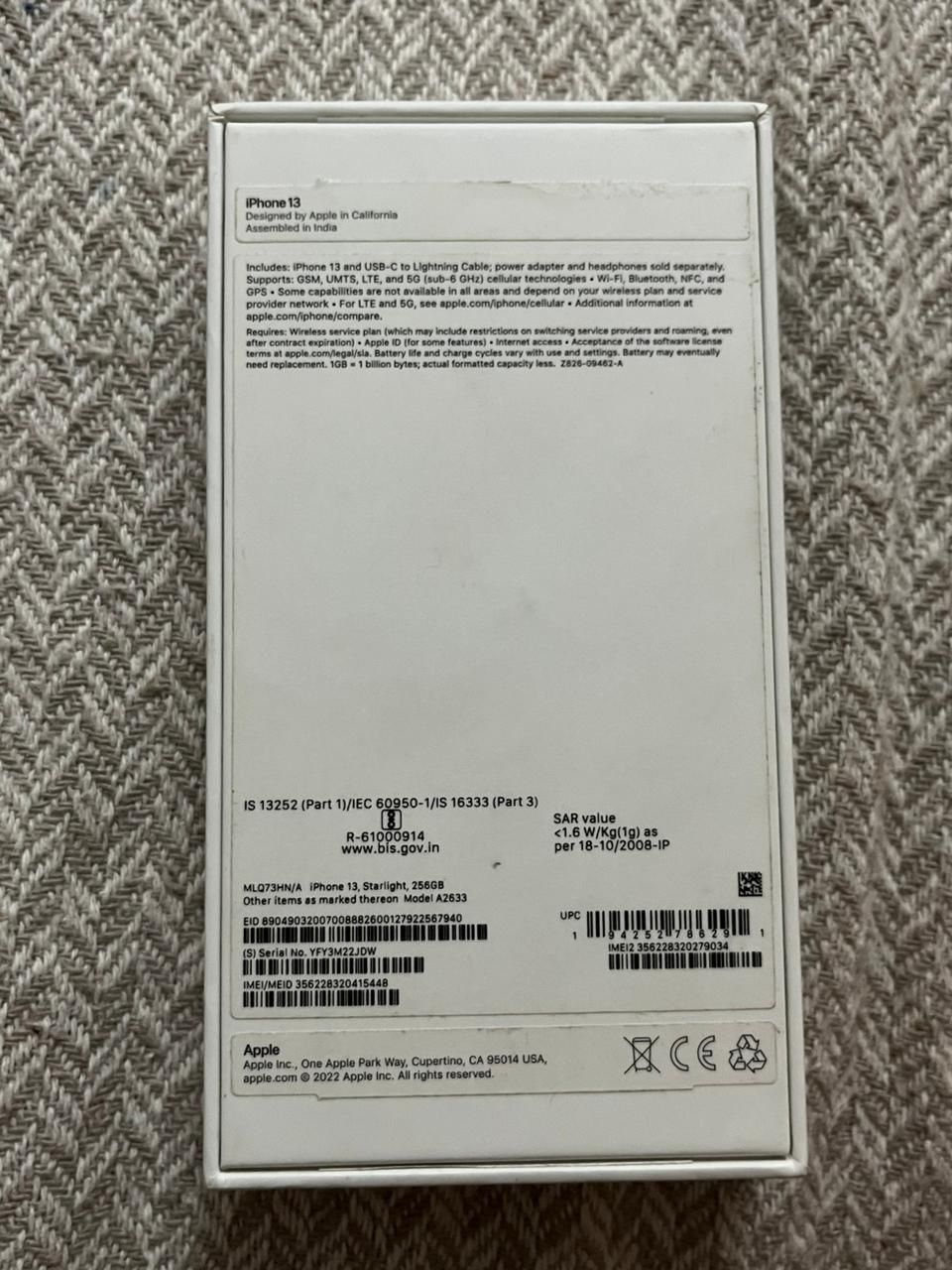 Продам Iphone 13