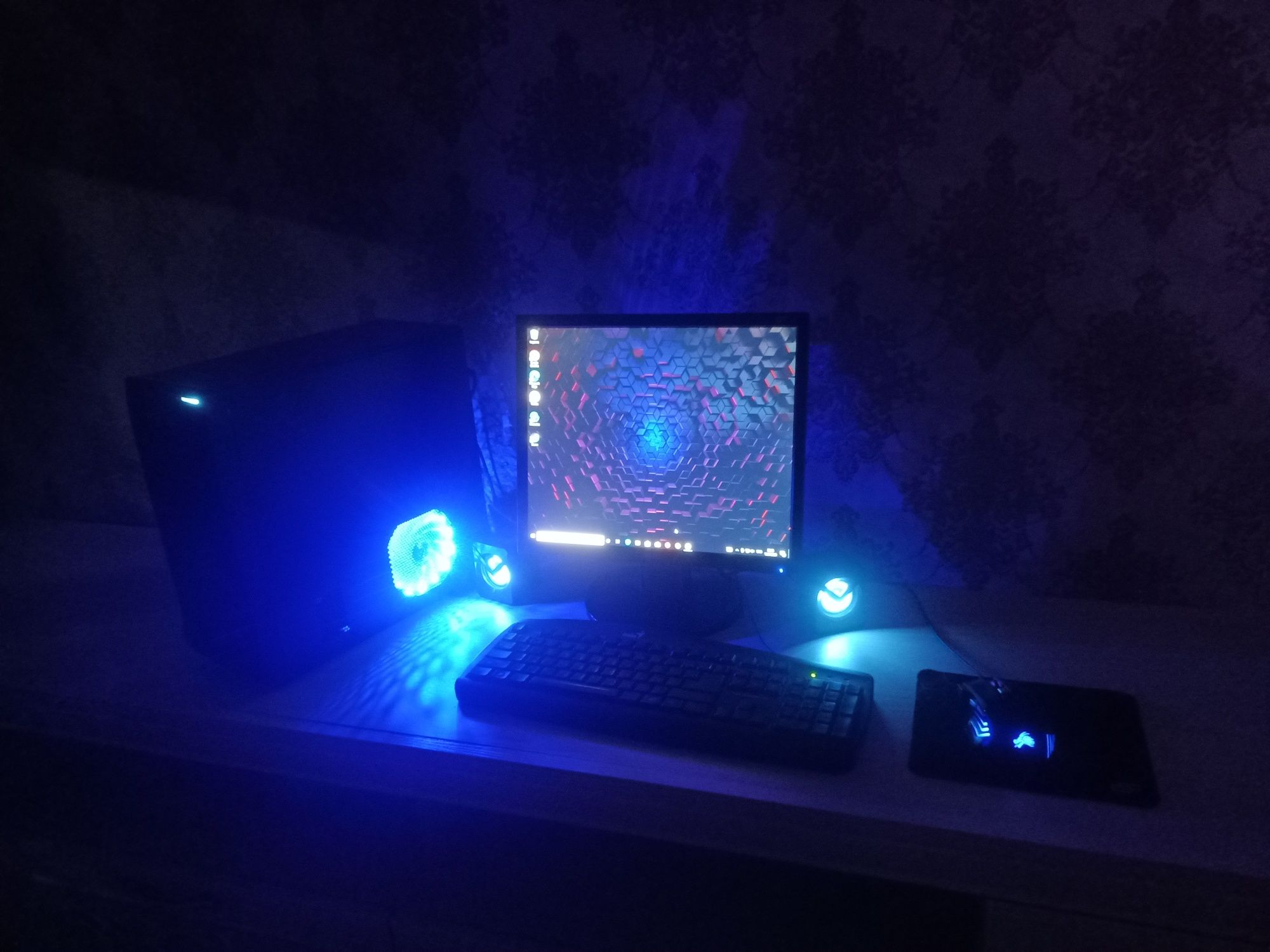 Продам мощный игровой ПК.